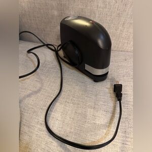 Bostitch Professional Electric Stapler B8E black desktop